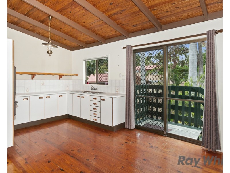 2 Meadow Street, Loganlea QLD 4131