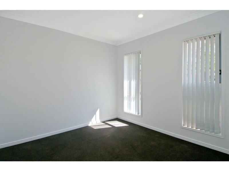 10 Dahlia Close, Jimboomba QLD 4280