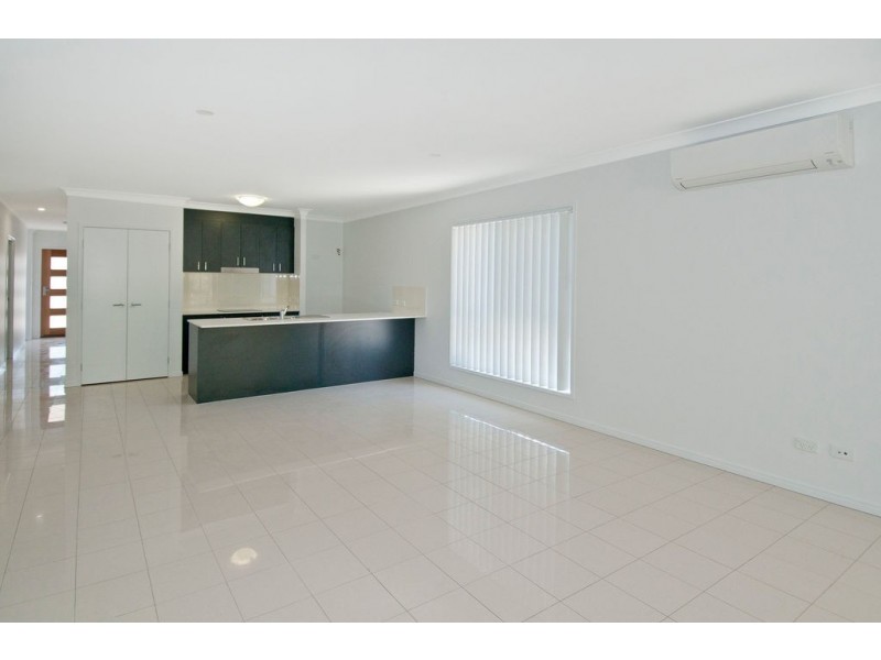 10 Dahlia Close, Jimboomba QLD 4280