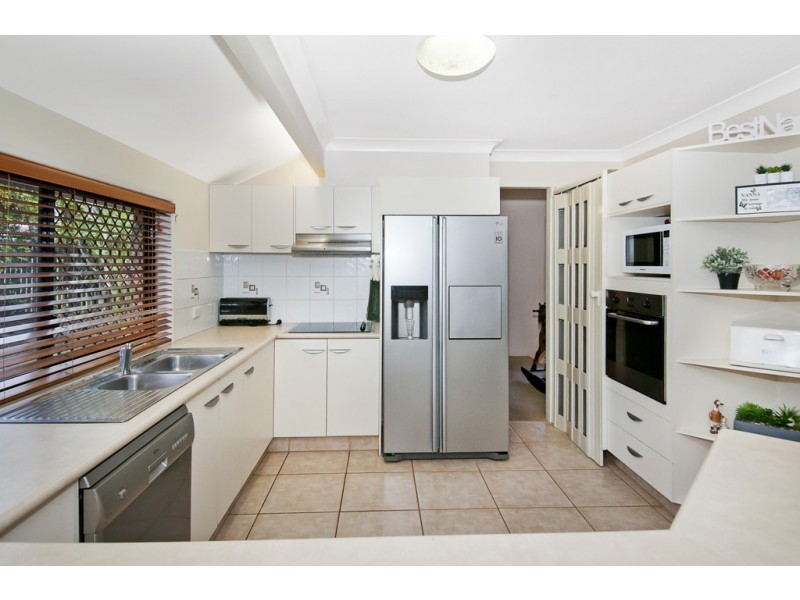 67 Kummara Rd, Edens Landing QLD 4207