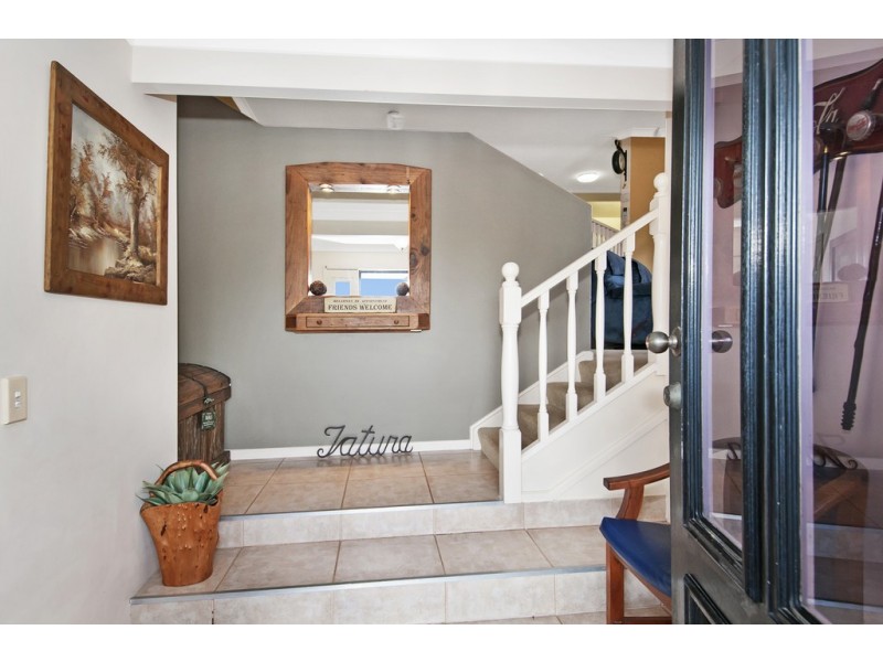 67 Kummara Rd, Edens Landing QLD 4207