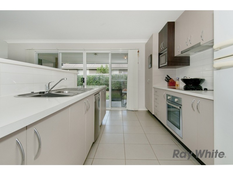 13 Goldsborough Pde, Waterford QLD 4133