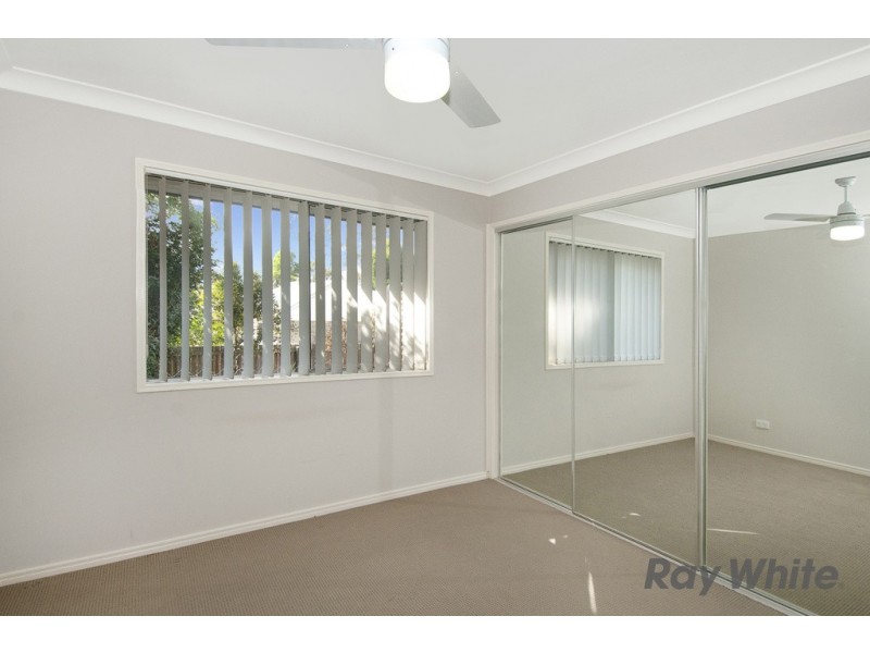 13 Goldsborough Pde, Waterford QLD 4133