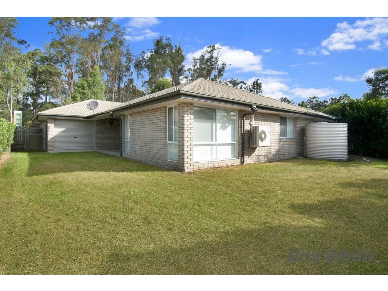 13 Goldsborough Pde, Waterford QLD 4133
