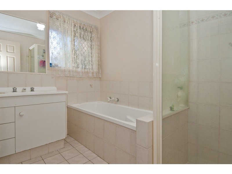 61 Katrina Cres, Waterford West QLD 4133