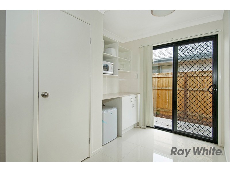 Room 4, 78 South Quarter Drive, Loganlea QLD 4131