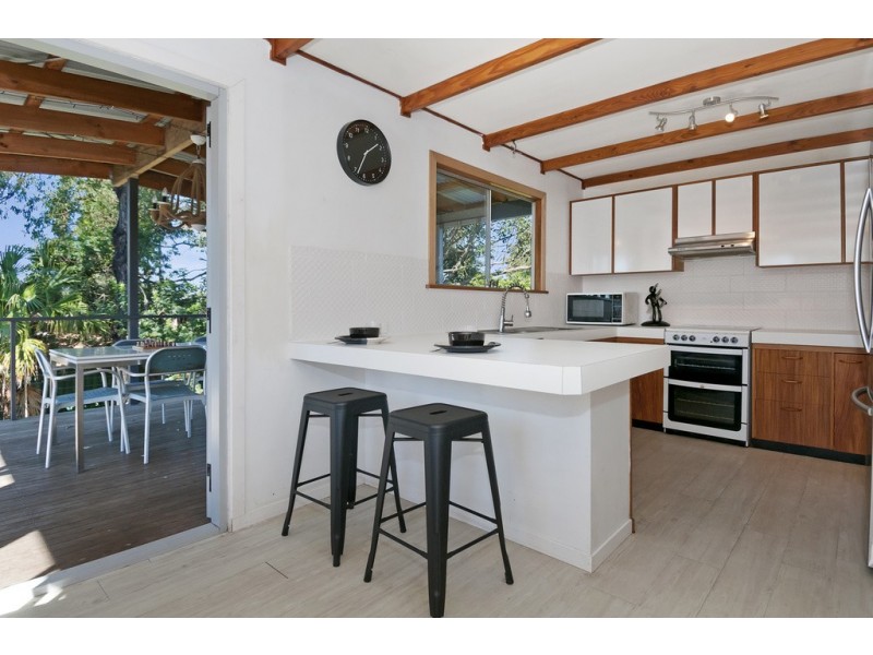 16 Catalina St, Loganlea QLD 4131