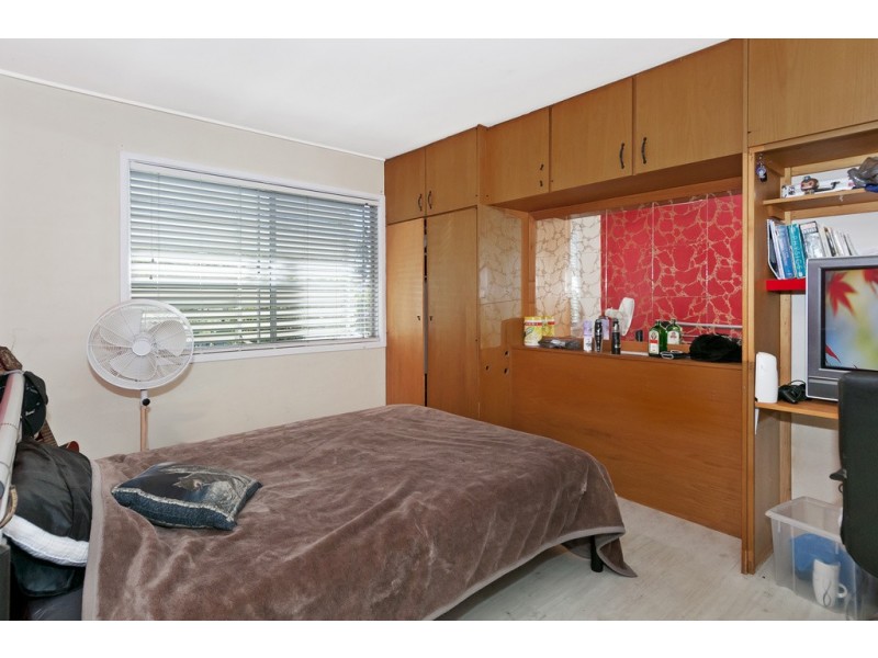 16 Catalina St, Loganlea QLD 4131