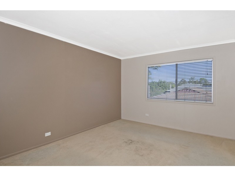 16 Catalina St, Loganlea QLD 4131