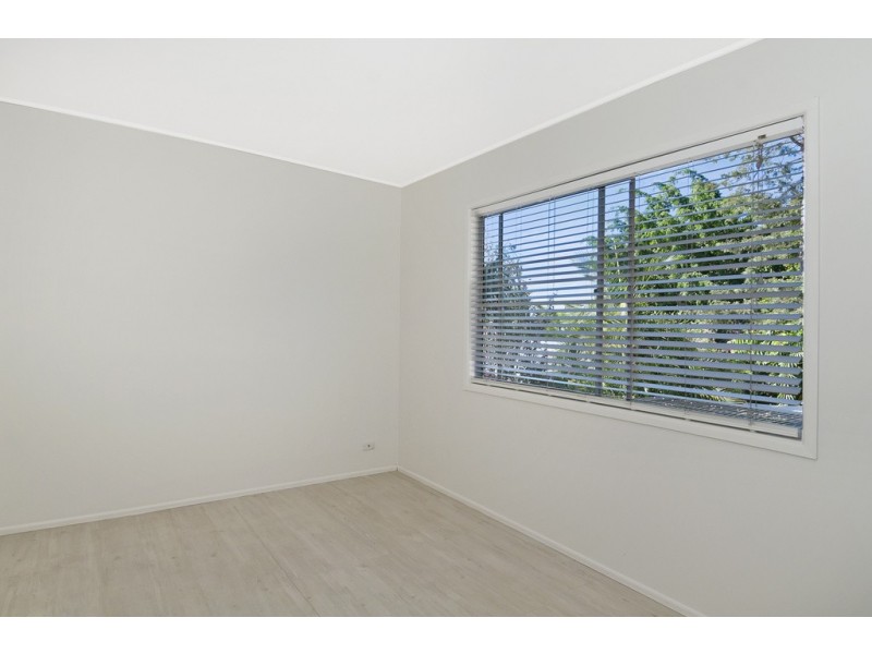 16 Catalina St, Loganlea QLD 4131