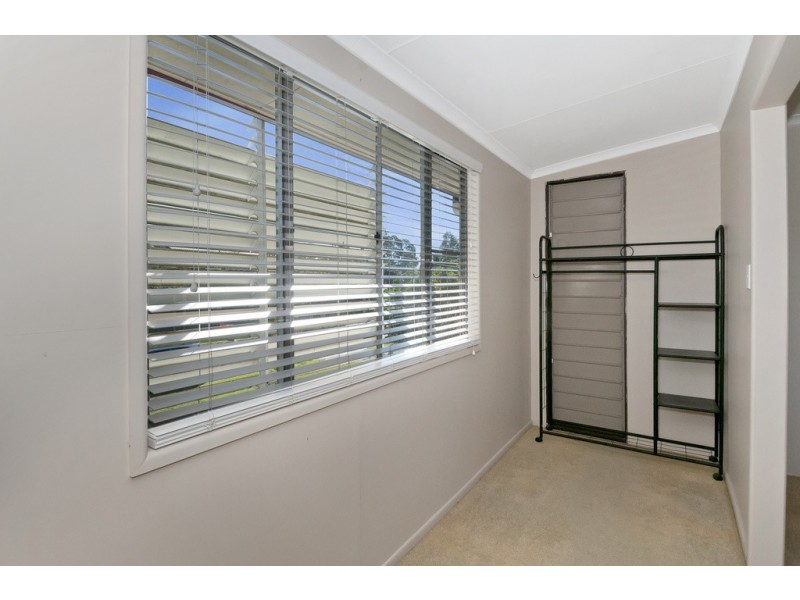 16 Catalina St, Loganlea QLD 4131