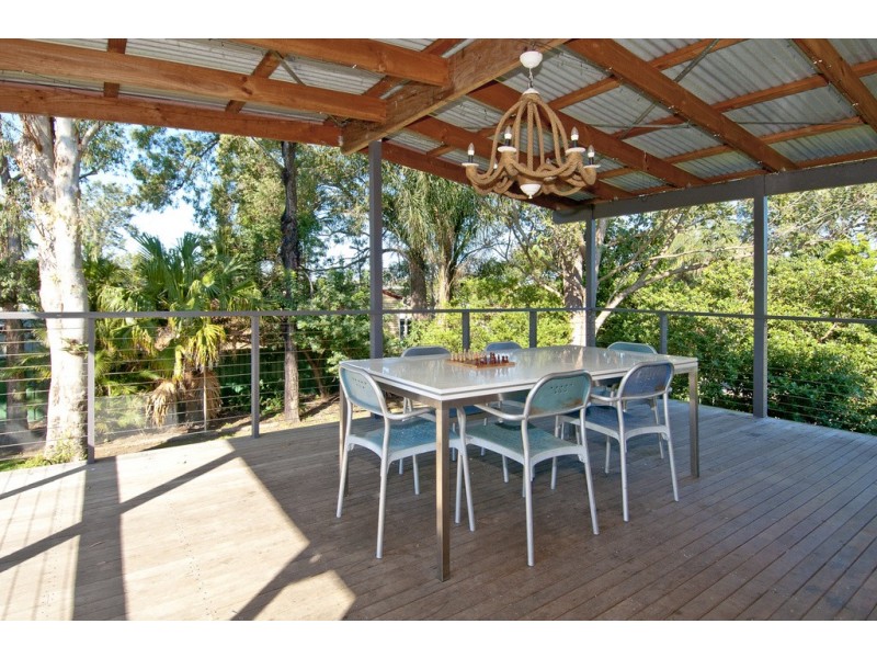 16 Catalina St, Loganlea QLD 4131