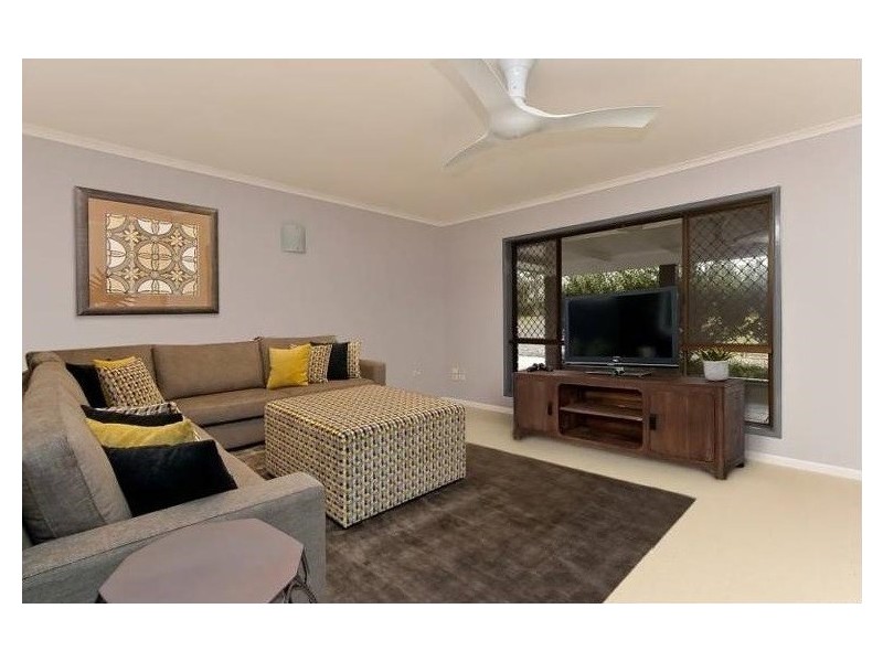 5 Evergreen Ave, Loganlea QLD 4131