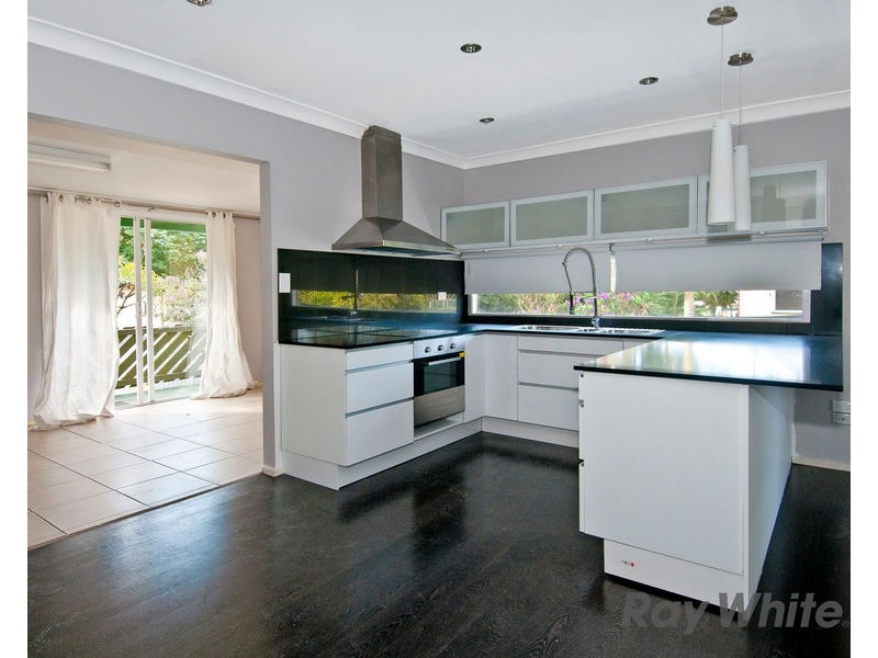 35 Ashvale St, Kingston QLD 4114