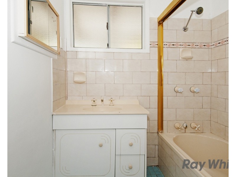 35 Ashvale St, Kingston QLD 4114