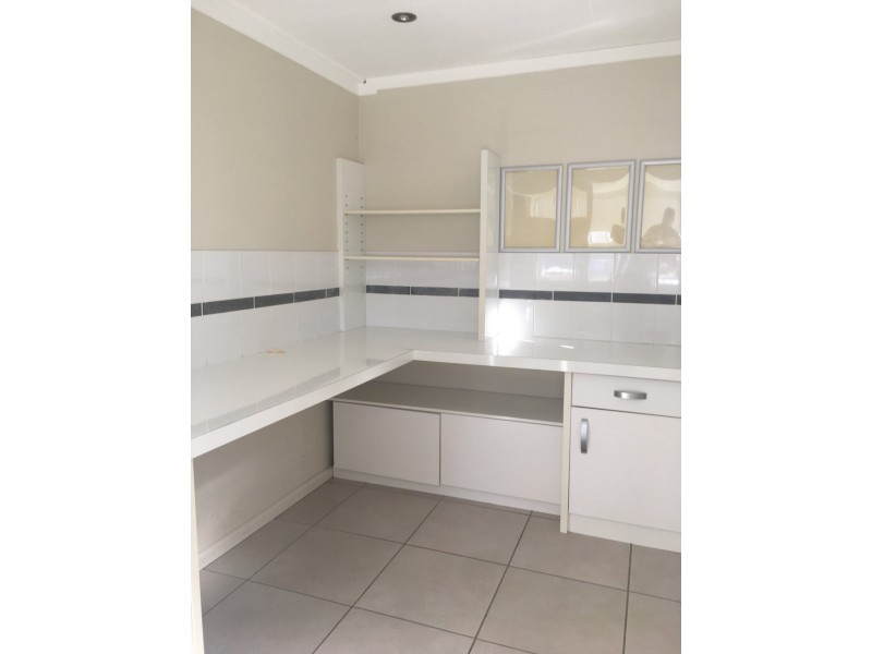8a Keys Street, Loganlea QLD 4131