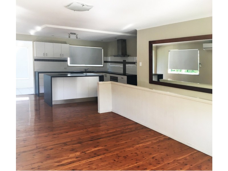 8a Keys Street, Loganlea QLD 4131