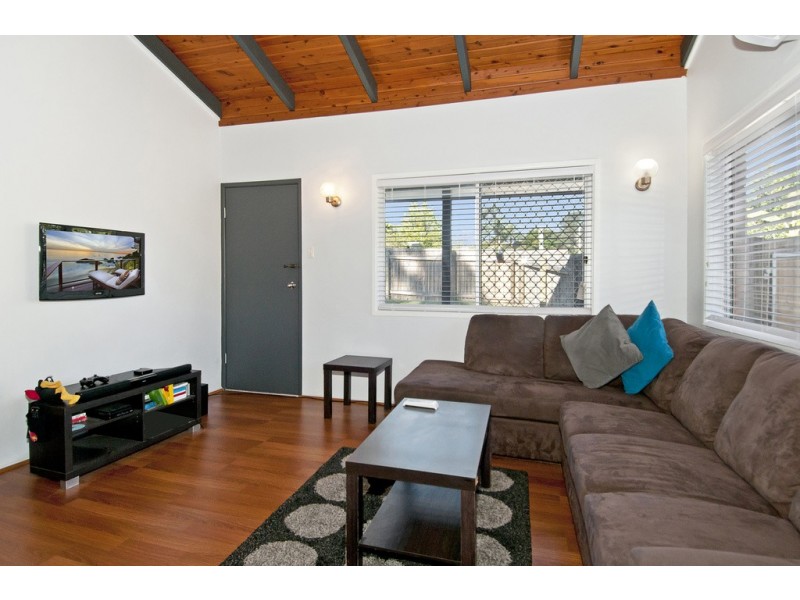 26 Montrose Avenue, Bethania QLD 4205