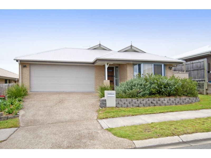 8 Wollumbin Crescent, Waterford QLD 4133