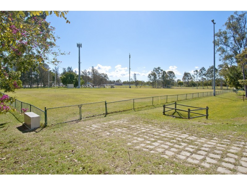 5/6 Pendlebury Court, Edens Landing QLD 4207