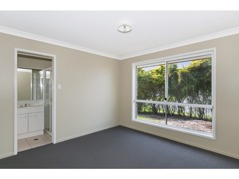 13 Lake Cootharaba Pl, Logan Reserve QLD 4133