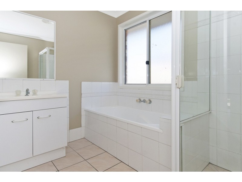 13 Lake Cootharaba Pl, Logan Reserve QLD 4133