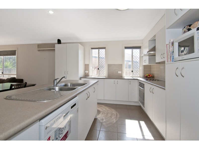 1 Lake Cootharaba Place, Logan Reserve QLD 4133