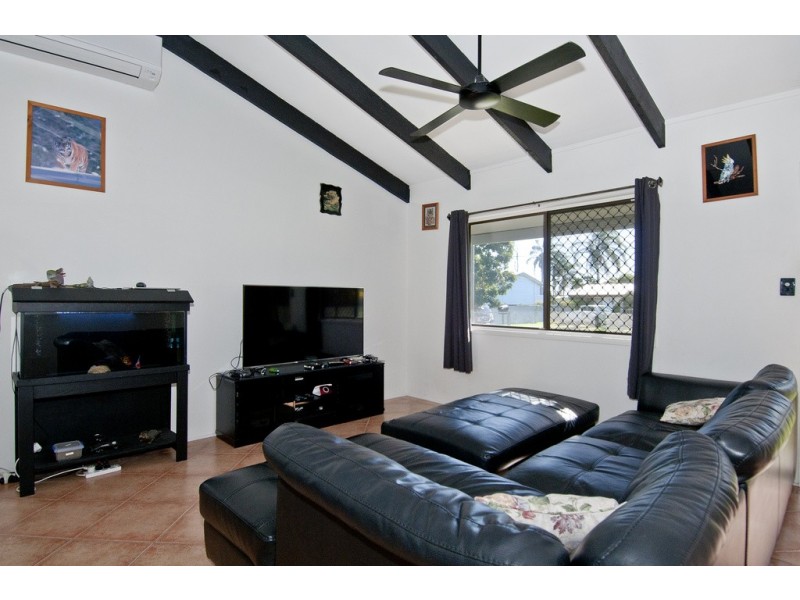 60 Carinya St, Crestmead QLD 4132