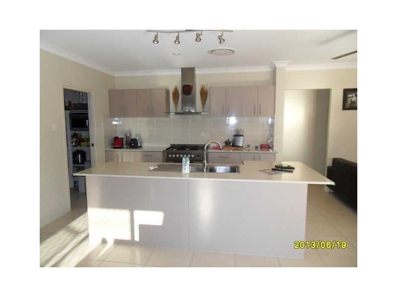 4 Olivevale Street, Ormeau QLD 4208