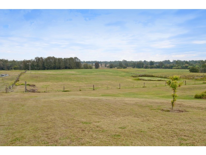 32 Logan Parade, Logan Reserve QLD 4133