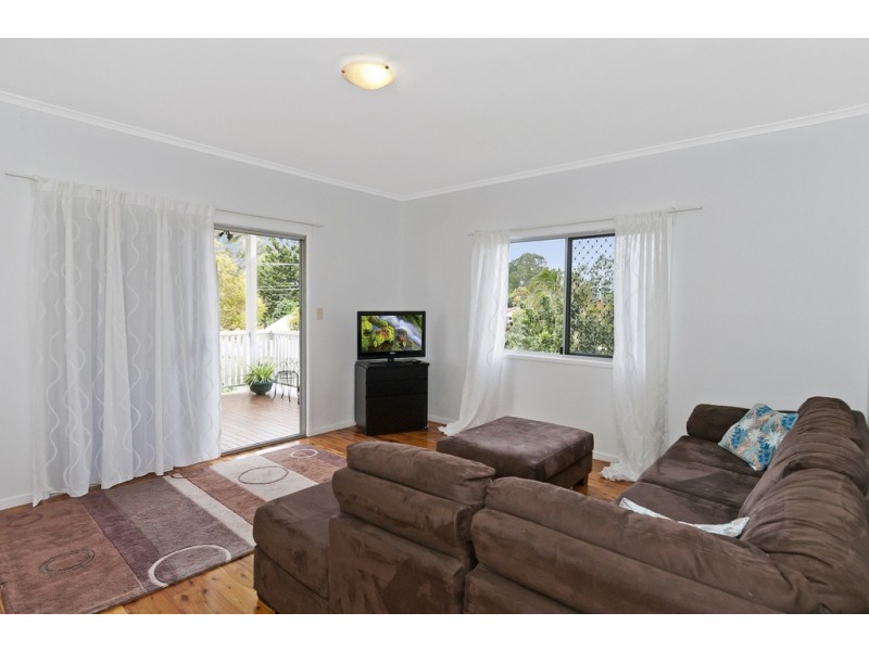 32 Logan Parade, Logan Reserve QLD 4133