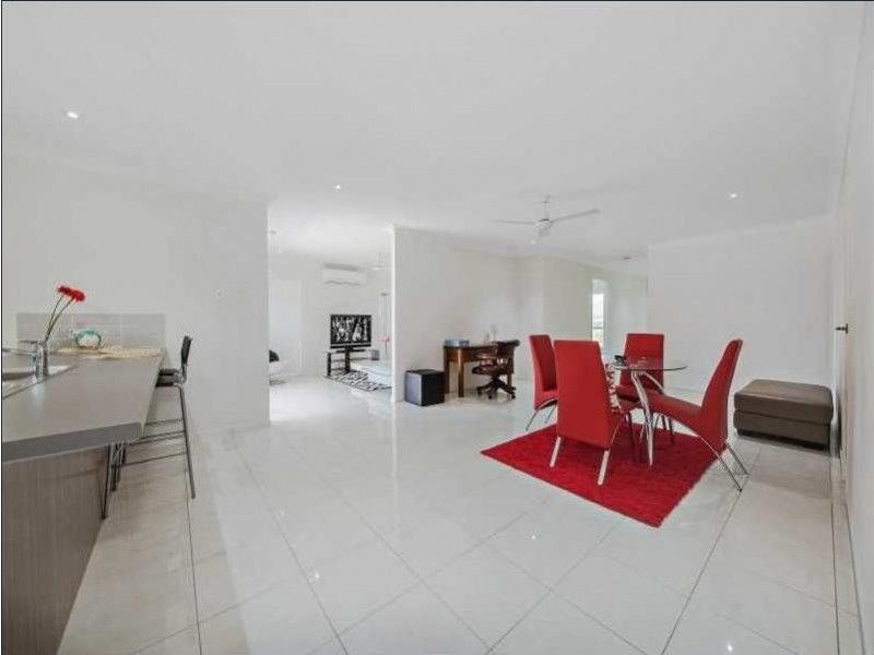 11 Surwold Way, Loganlea QLD 4131