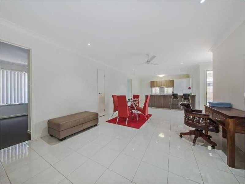 11 Surwold Way, Loganlea QLD 4131