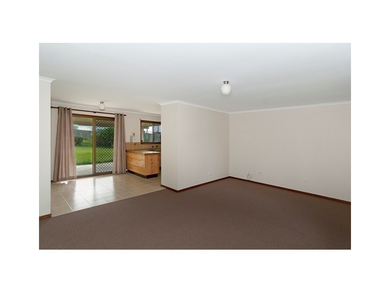 19 Forestwood Street, Crestmead QLD 4132