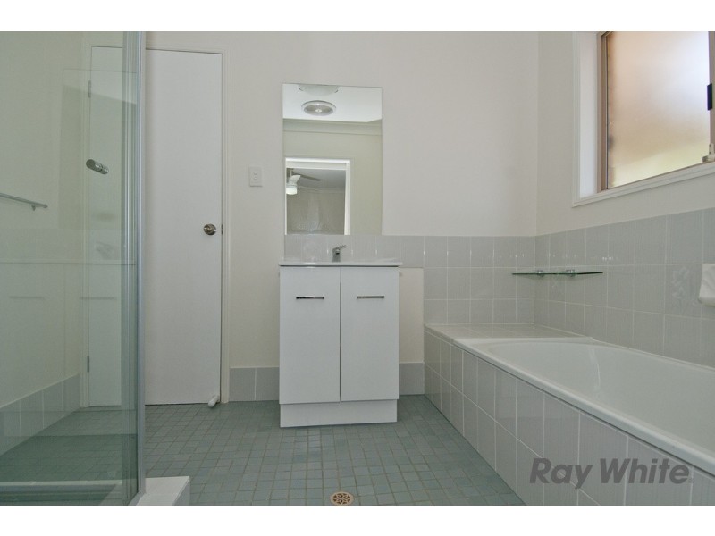 29 Tregana Cct, Edens Landing QLD 4207