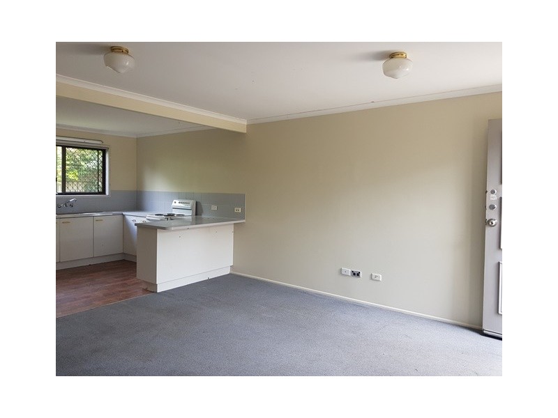 3/2 Cognac Court, Kingston QLD 4114