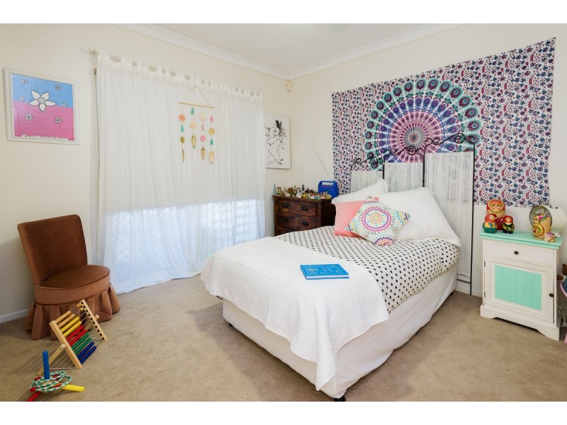 7 Carnarvon Cres, Waterford QLD 4133