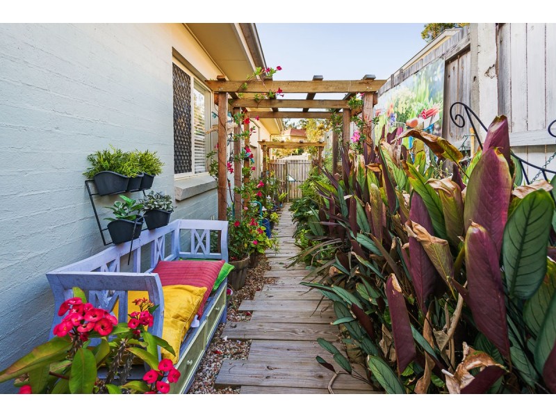 7 Carnarvon Cres, Waterford QLD 4133