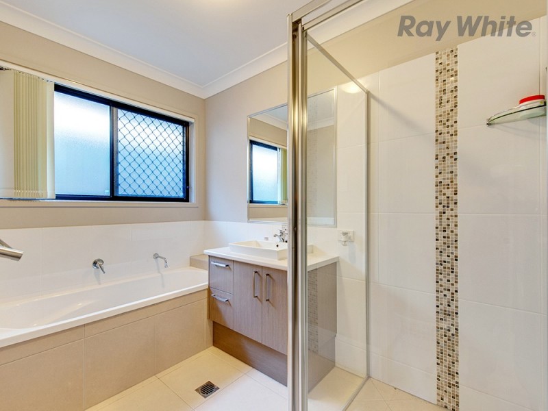 10 Bailey St, Yarrabilba QLD 4207
