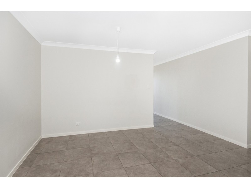 10 Alabaster Dr, Logan Reserve QLD 4133