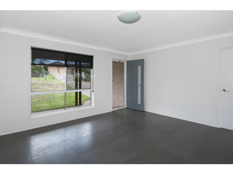 85 Overland Dr, Edens Landing QLD 4207