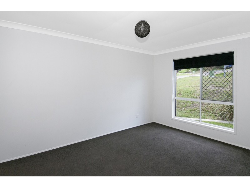 85 Overland Dr, Edens Landing QLD 4207