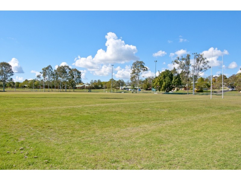 85 Overland Dr, Edens Landing QLD 4207