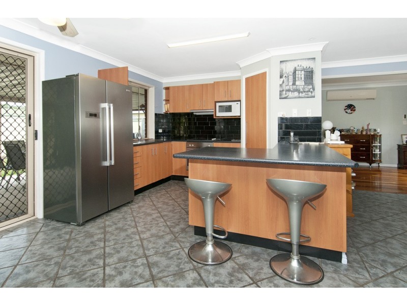 11 Clarence St, Waterford West QLD 4133