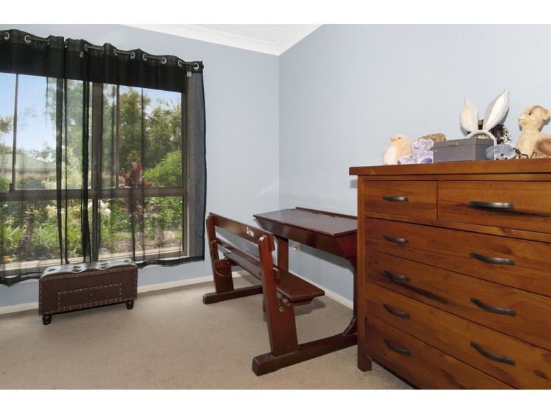 11 Clarence St, Waterford West QLD 4133