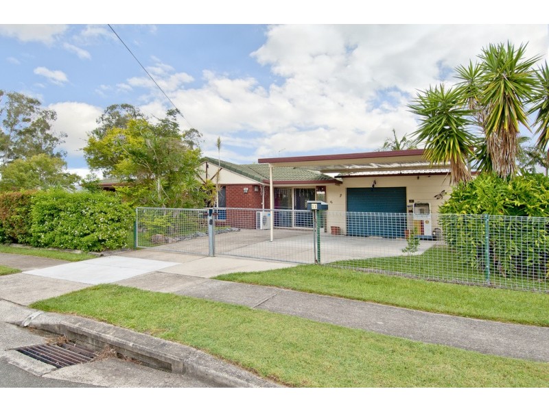 11 Clarence St, Waterford West QLD 4133