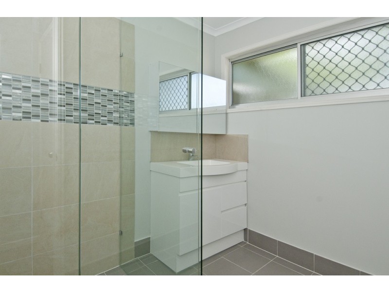 26 Brushbox St, Crestmead QLD 4132