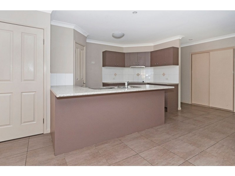 79 Woodlands Blvd, Waterford QLD 4133