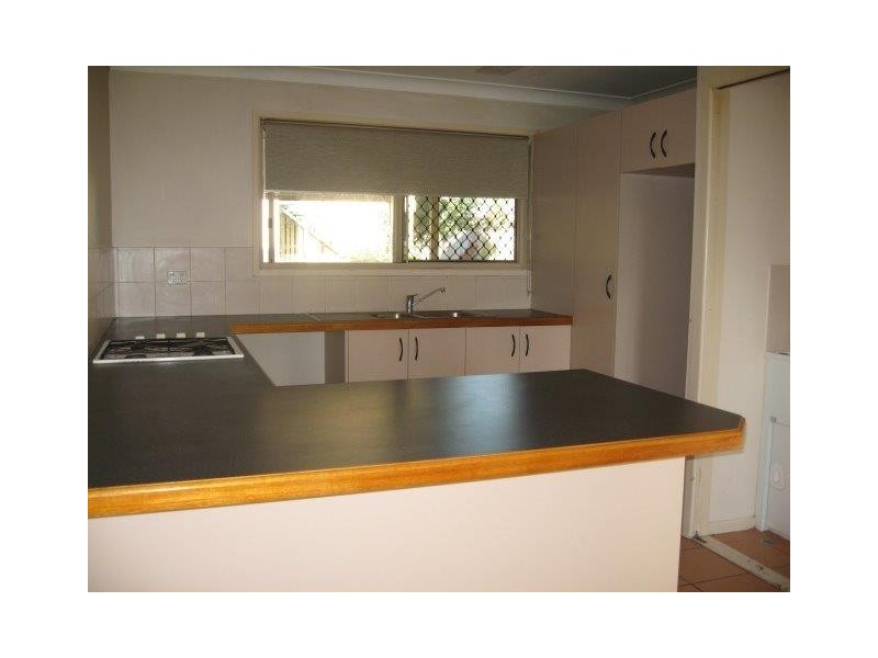 2/159 Fairfield Rd, Fairfield QLD 4103
