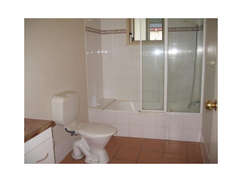 2/159 Fairfield Rd, Fairfield QLD 4103
